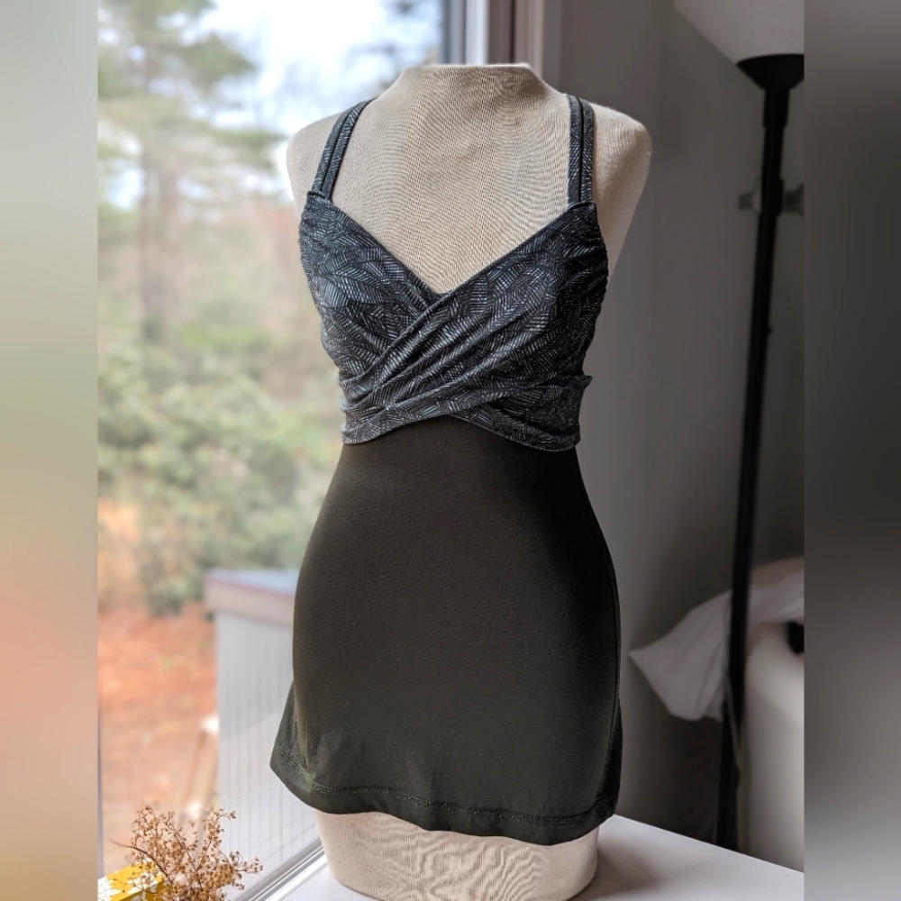 Lululemon Olive Patterned Crossbody Bust Racerback Top